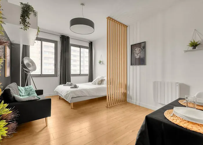Apartamento L'exotique Urbain - Cosy - Metro & Gare *